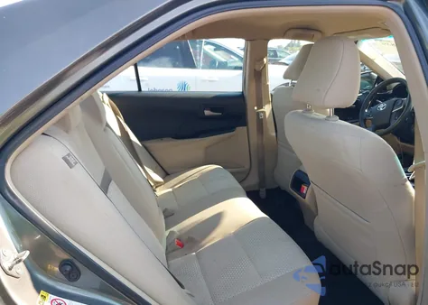 2014 Toyota Camry Le z USA, uszkodzony, nr VIN 4T1BF1FK9EU807702